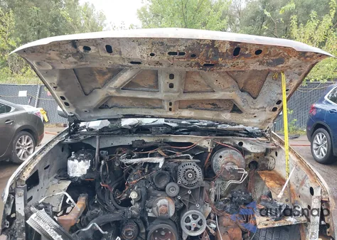 2013 Chevrolet Tahoe Lt из США, поврежденный, VIN 1GNSCBE03DR136992